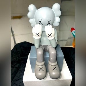 KAWS passing through open edition Vinyl figure
